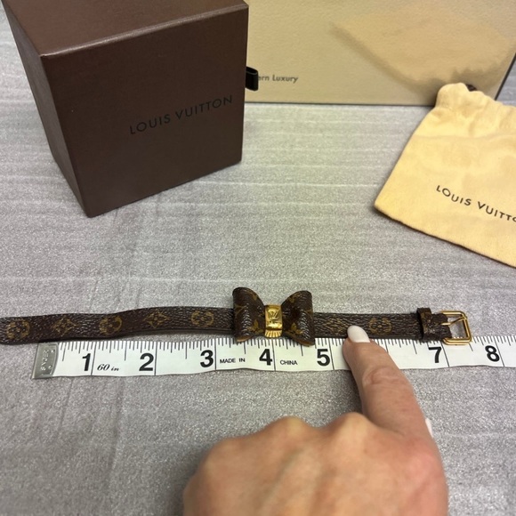 Louis Vuitton Leather Monogram Favorite Bow Bracelet - Picture 7 of 10